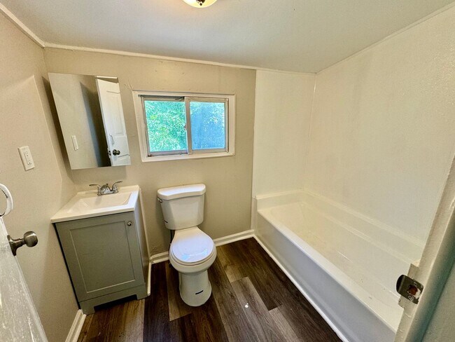 Foto del edificio - One Bedroom Apartment