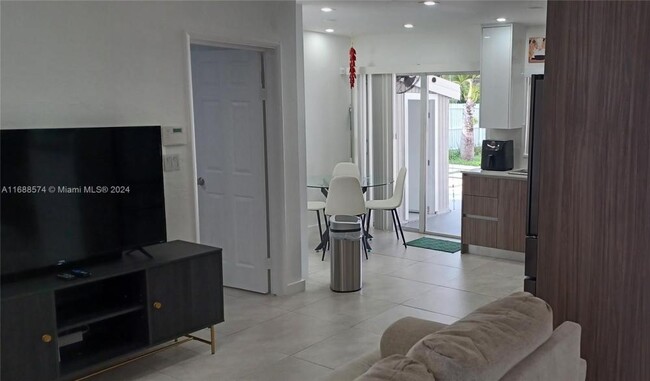 Foto del edificio - 3 bedroom in Hollywood FL 33023