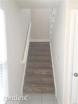 Building Photo - 3 br, 3 bath House - 115 S Lucia Ave # B