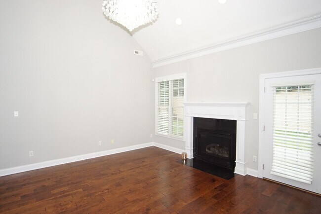 Building Photo - West Knoxville Town Home