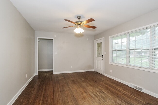 Building Photo - 509 Ardmore Ln