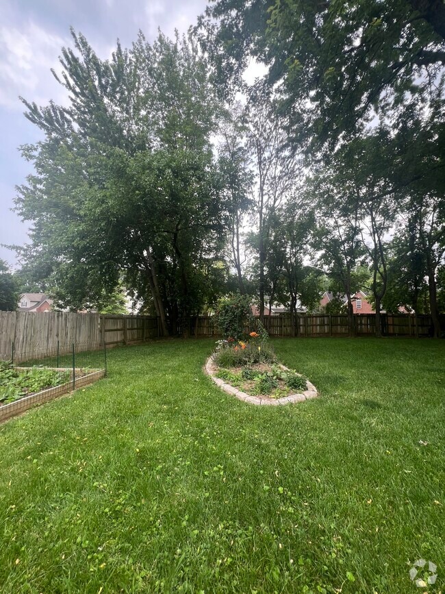 Building Photo - 4201 Bridlepath Pl