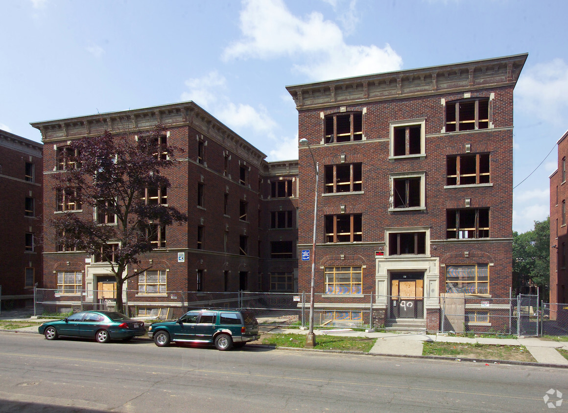 Building Photo - 90 Federal St