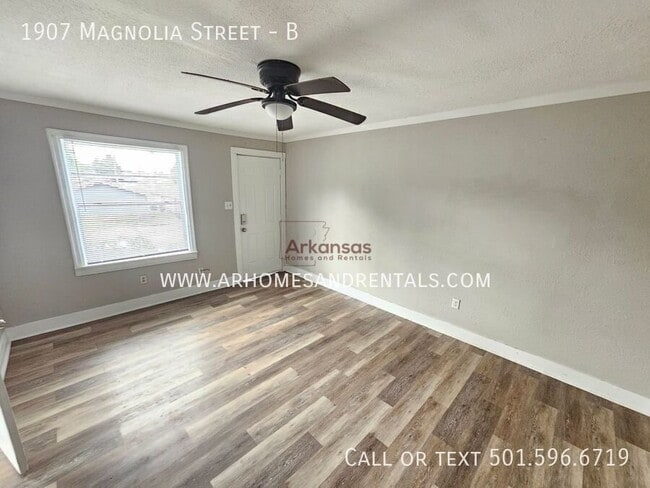 Building Photo - 1907 N Magnolia St