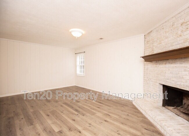 Foto del edificio - 2838 White Chapel Dr