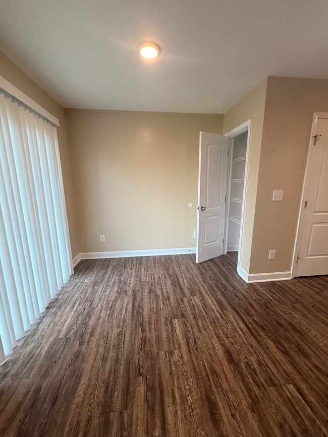 Breakfast Area/Pantry - 905 Cedar St