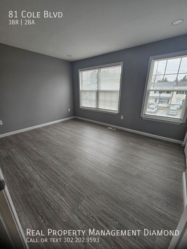 Foto del edificio - For Rent: Renovated Middletown Townhome – ...