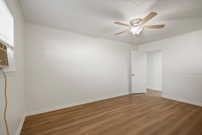 Building Photo - 206 Parmley Dr