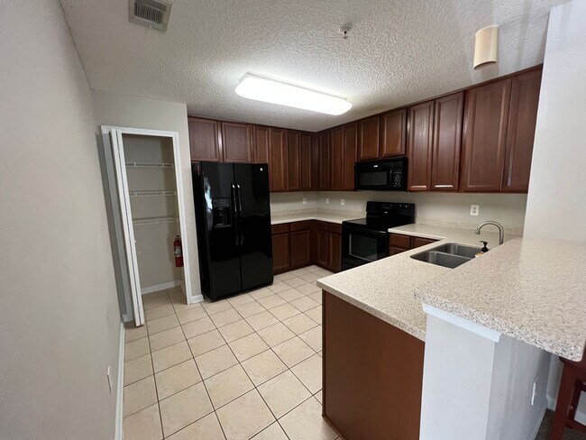 Building Photo - 13793 Herons Landing Way