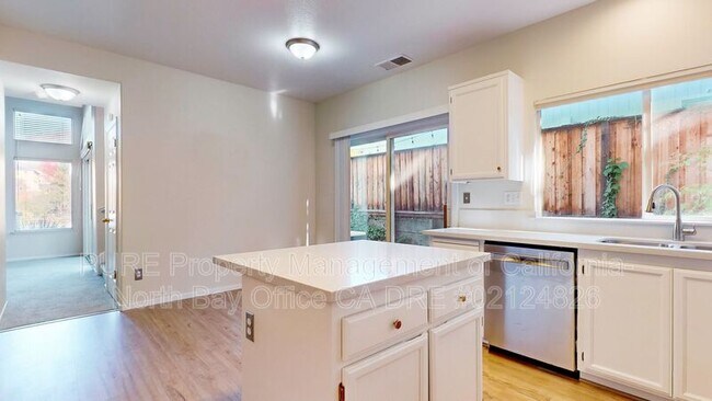 Building Photo - 1422 Twilight Way