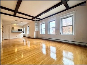 Building Photo - 19 South St