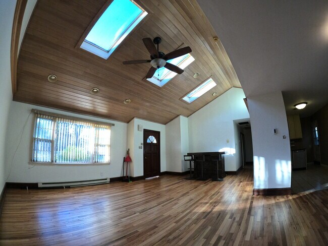 Foto del edificio - 46 Crooked Ln