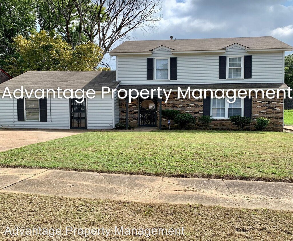 Primary Photo - 3 br, 2.5 bath House - 35 Sullivan Dr.