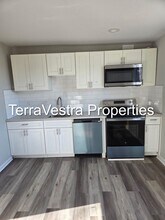 Building Photo - 711 N 3rd St