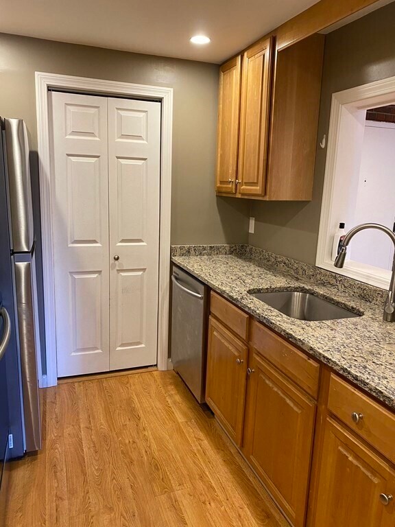 46 Greentree Ln Unit 19, Weymouth, MA 02190 Condo for Rent in