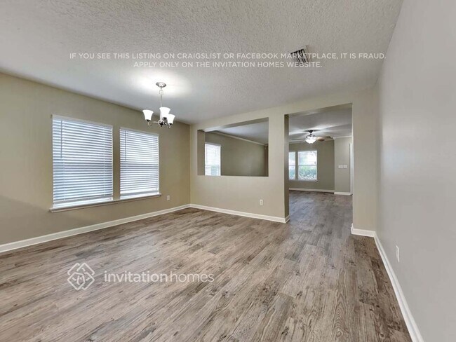 Foto del edificio - 344 Bostwick Cir