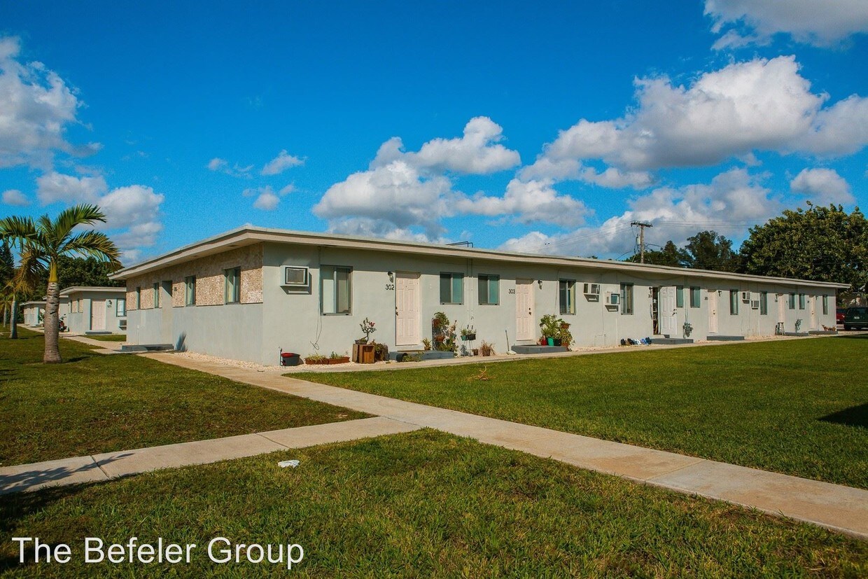 Foto principal - 749 Curtiss Pkwy