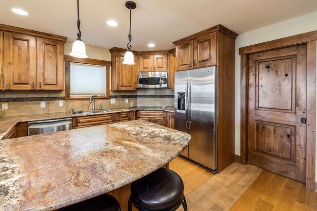 Foto del edificio - Breck 3-bedroom home with views! 6-12 month lease!