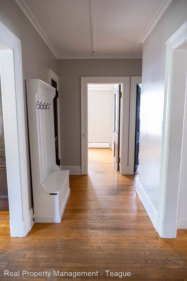 Foto del edificio - 3 br, 2 bath House - 1041 Washington Ave