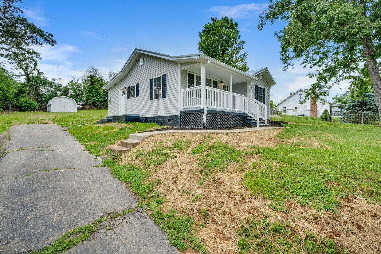 Primary Photo - 209 Old Union Rd