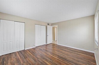 Building Photo - 3710 N Pine Island Rd