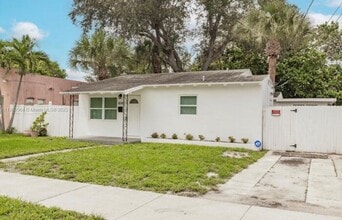 Building Photo - 3219 Windsor Ave