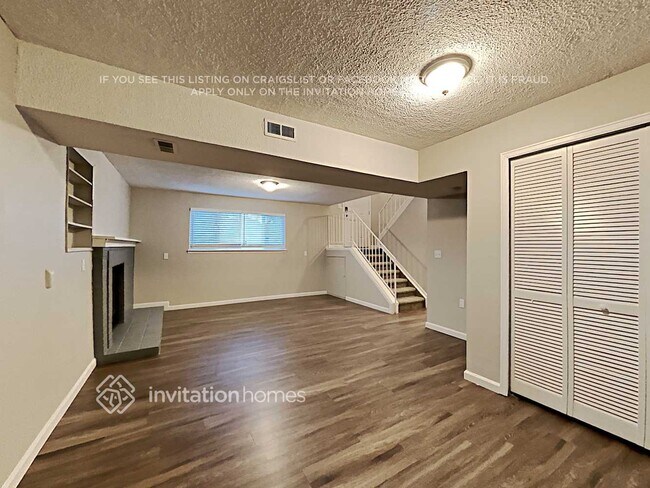 Foto del edificio - 2960 Reuben Dr