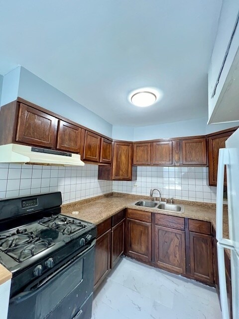 Foto del edificio - 5335 N California Ave