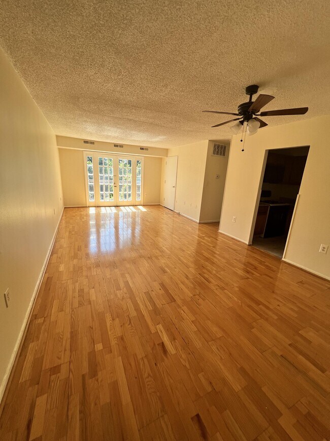 Photo - 3811 Swann Rd Townhome