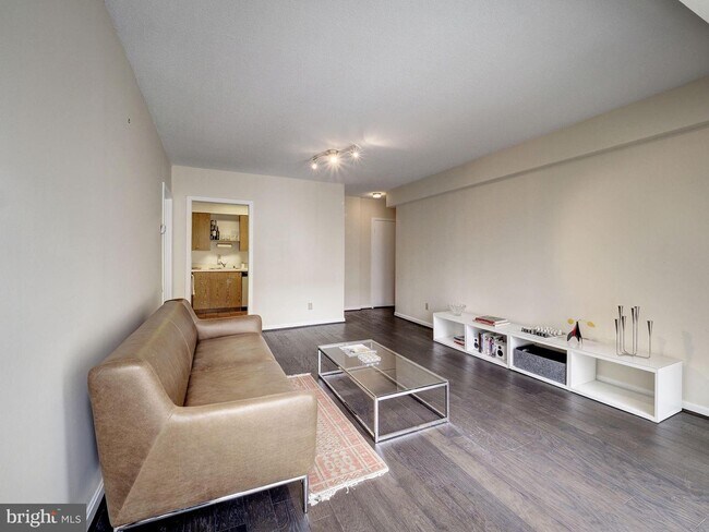 Foto del edificio - 1200 23rd St NW