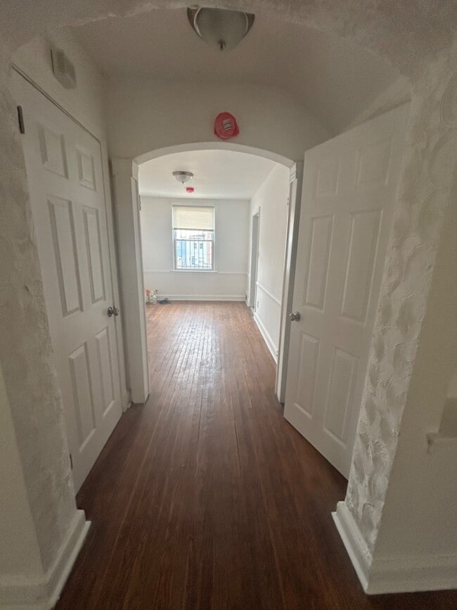 Building Photo - 66 Allison St NE