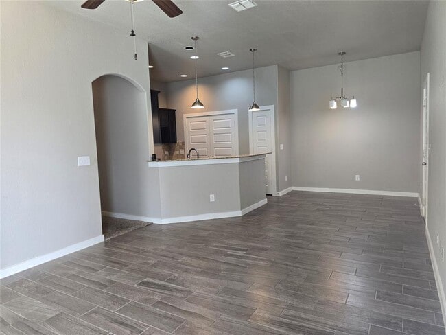 Foto del edificio - 239 Hidden Springs Dr
