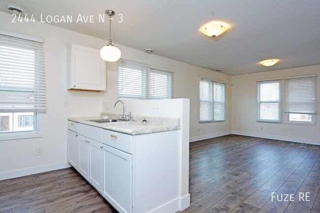 Building Photo - 2444 N Logan Ave