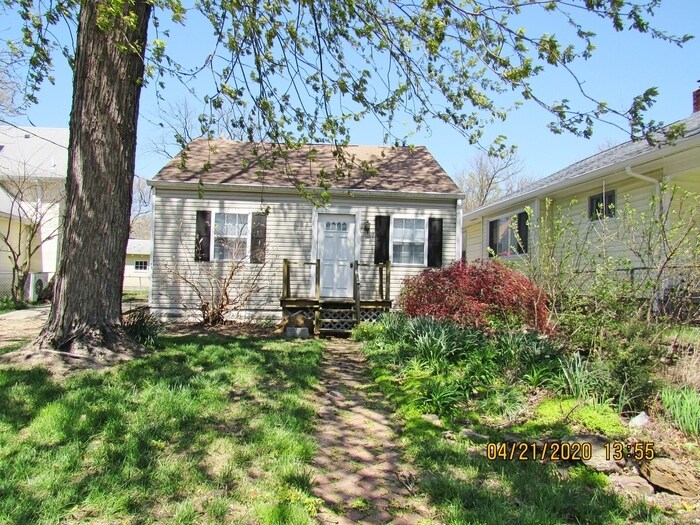 Primary Photo - 5936 Beechwood Ave