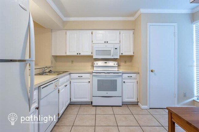 Building Photo - 1844 Mill Run Cir
