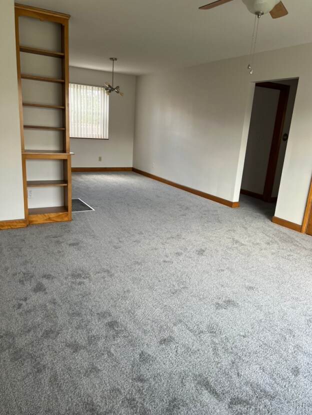 Foto del edificio - 2010 Harwitch Rd