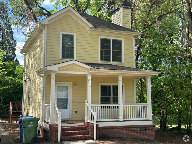 Building Photo - Room in House on Godfrey Dr NW