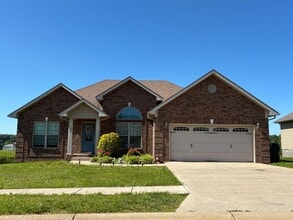 Building Photo - 183 Twin Lakes Dr