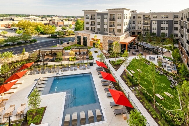 Building Photo - Parkside Providence Town Center