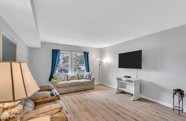 Building Photo - 15 Bahia Ct