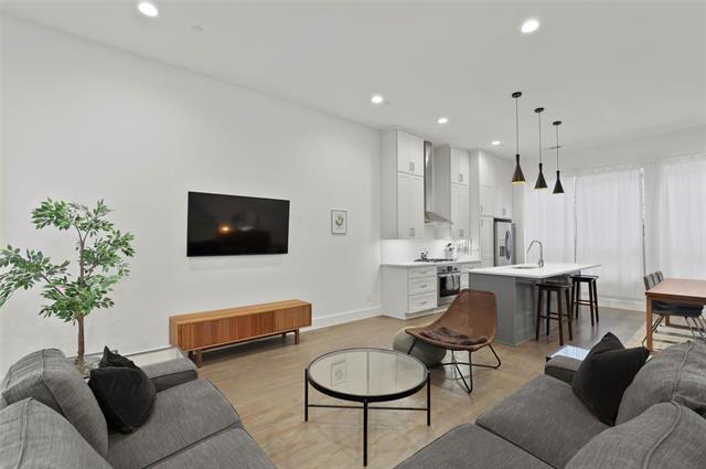 Foto del edificio - 2226 N Garrett Ave