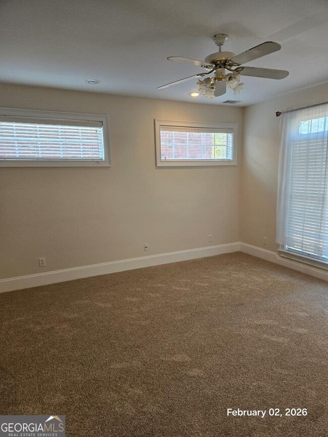 Building Photo - 112 Fox Fire Ct