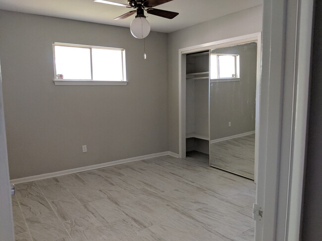 Bedroom 1 - 5478 Birdwood Rd