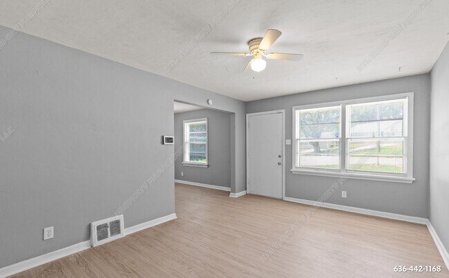 Foto del edificio - 330 S Marguerite Ave