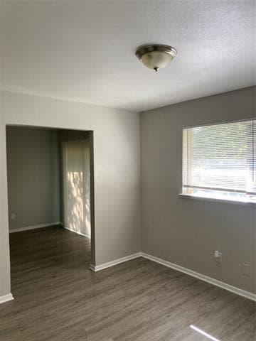 Foto del edificio - 7924 Silverdale Dr