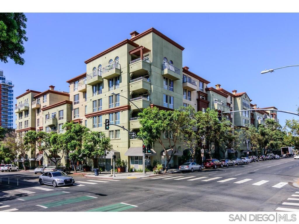 Foto principal - 1501 Front St