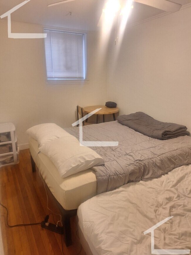 Foto del edificio - One Bed Apartment For Rent