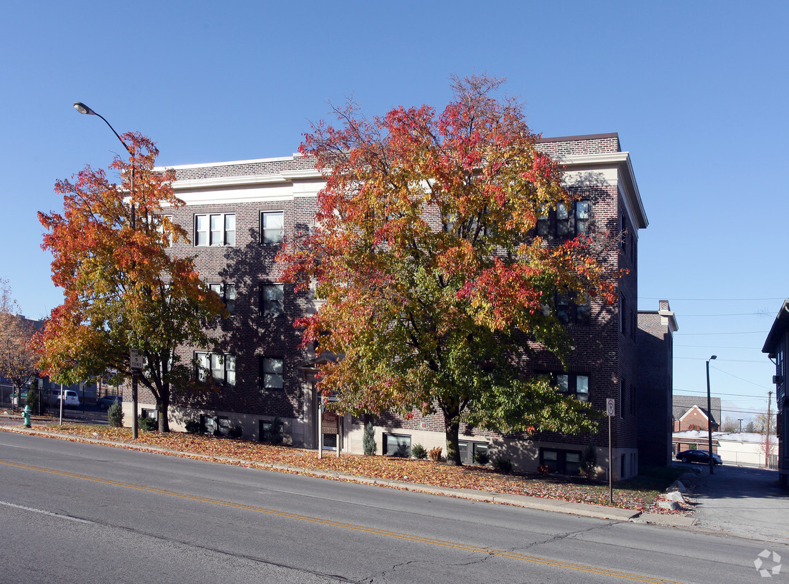 Foto del edificio - The Warren Apartments