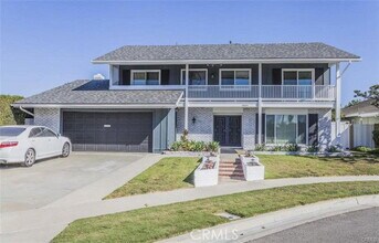 Building Photo - 18684 Santa Ramona St