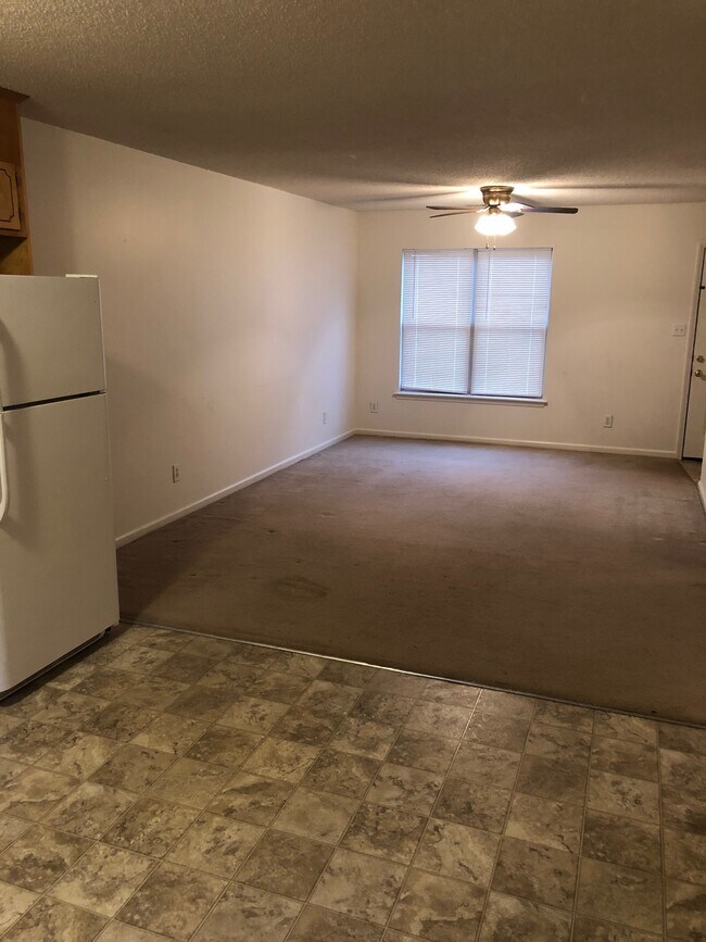 Foto del edificio - 2621 31st Avenue Ct NE